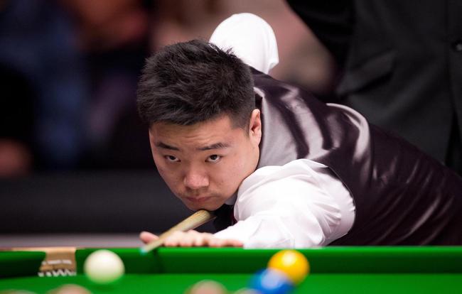 球员的脚下 球员的脚下