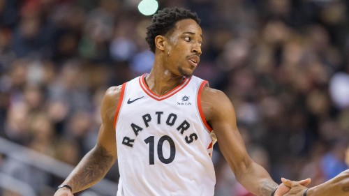 巴黎举行 巴黎举行