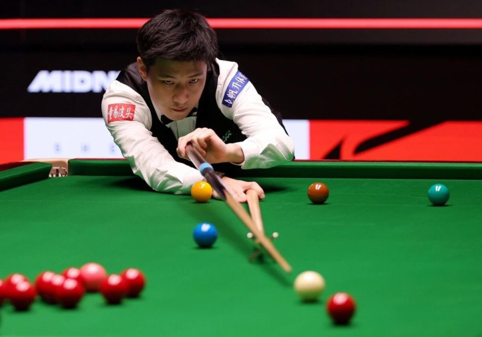 应把焦点拉 应把焦点拉